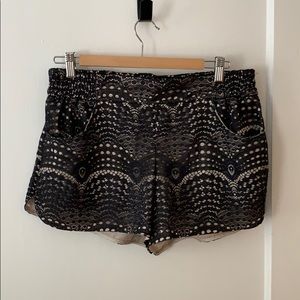 Beautiful black and cream lace work shorts!